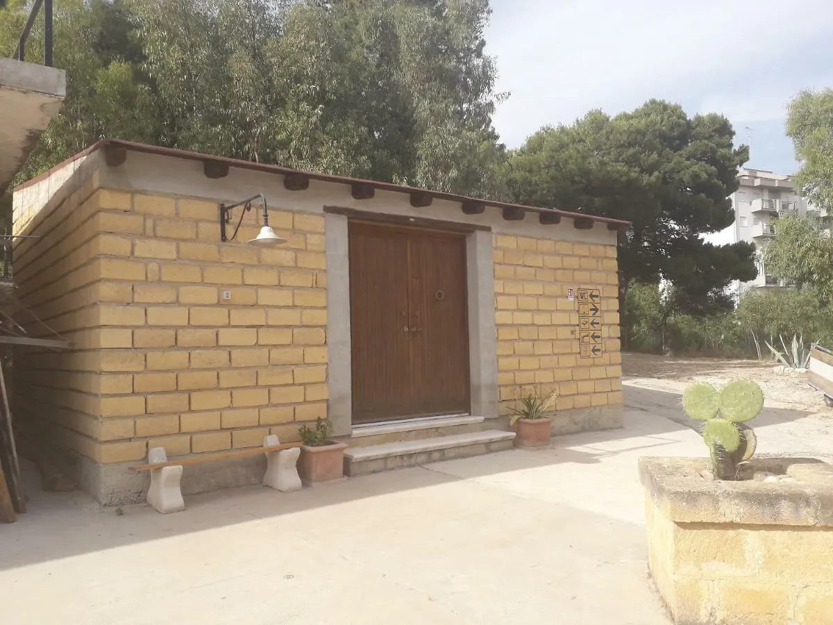 Camping La Pineta Village Porto Empedocle 0*,